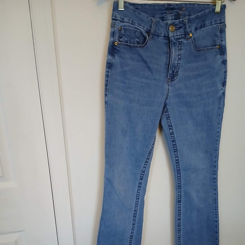 Seven For App Mankind Women's high rise straight legs jean size 8 pre-owned